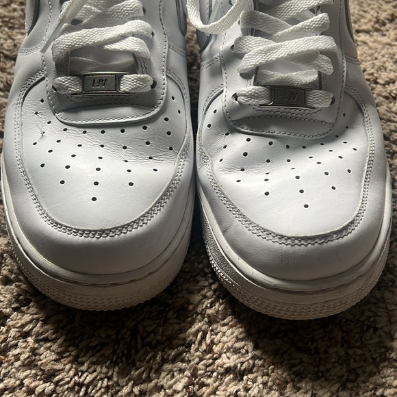 Men’s Nike Air Force 1 ‘07 Size 9 - Picture 5 of 7